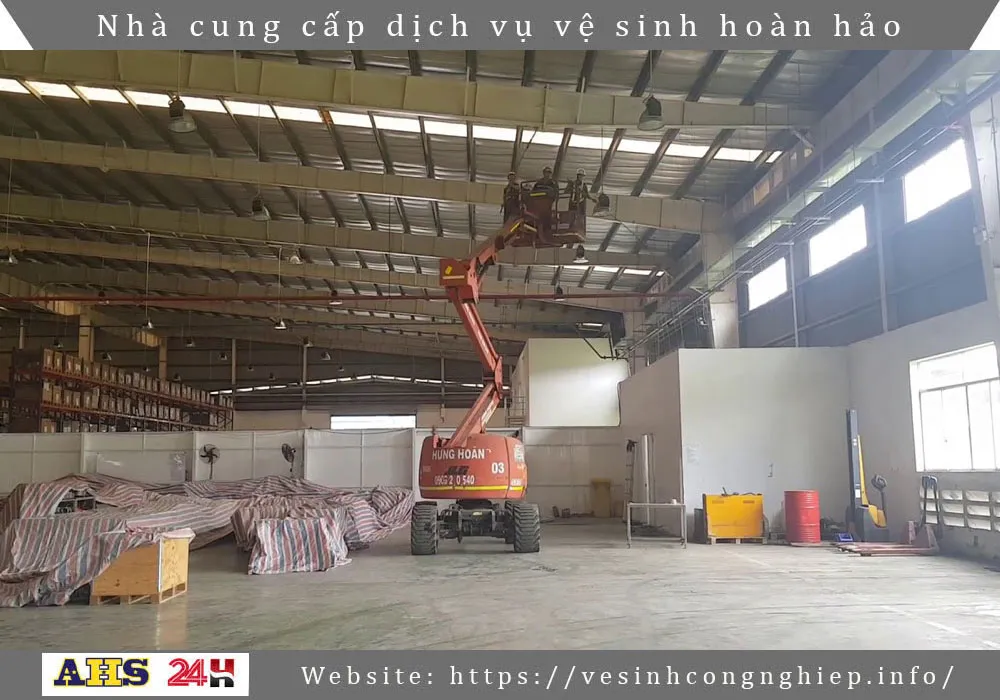 quét mạng nhện nhà xưởng