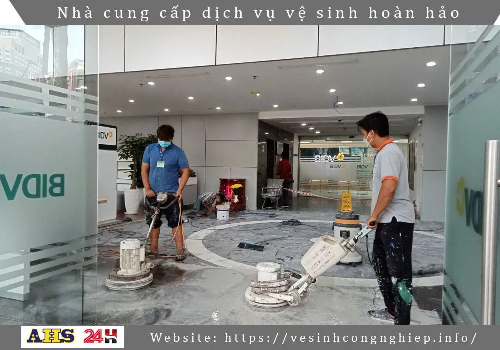 Thợ đánh bóng chuyên nghiệp