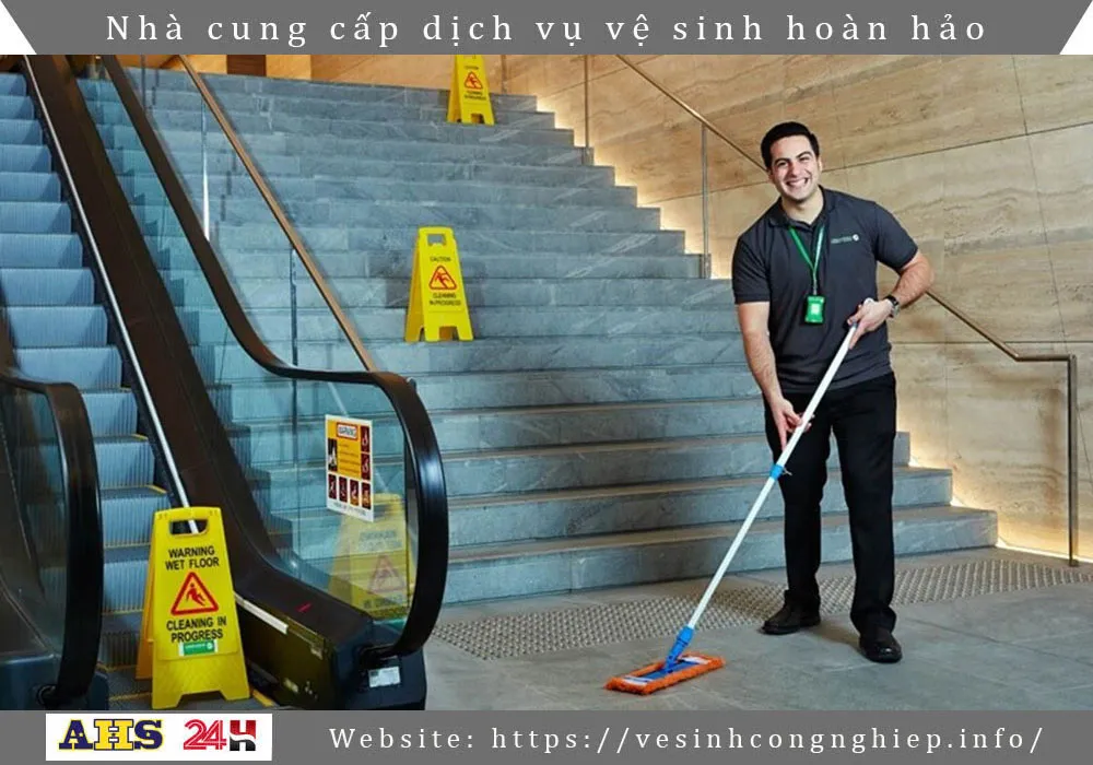 Nhân viên vệ sinh hàng ngày