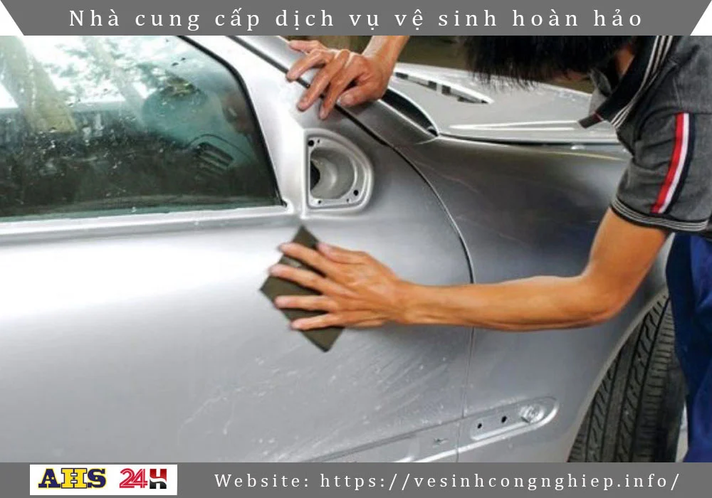 Danh bong do nhua