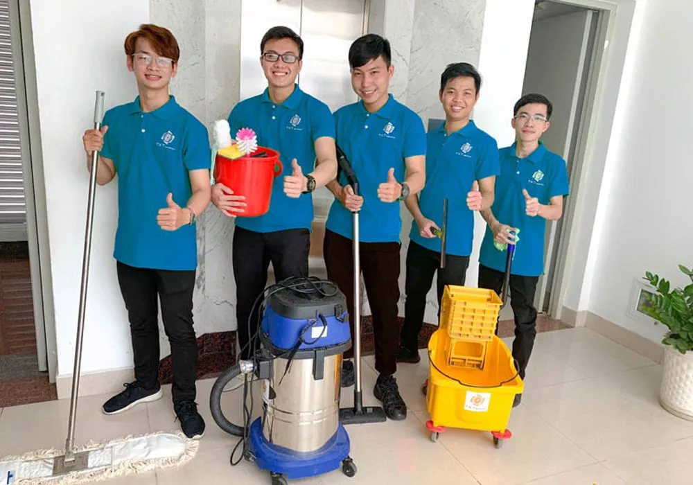 AHS 24H tuyen nhan vien tap vu