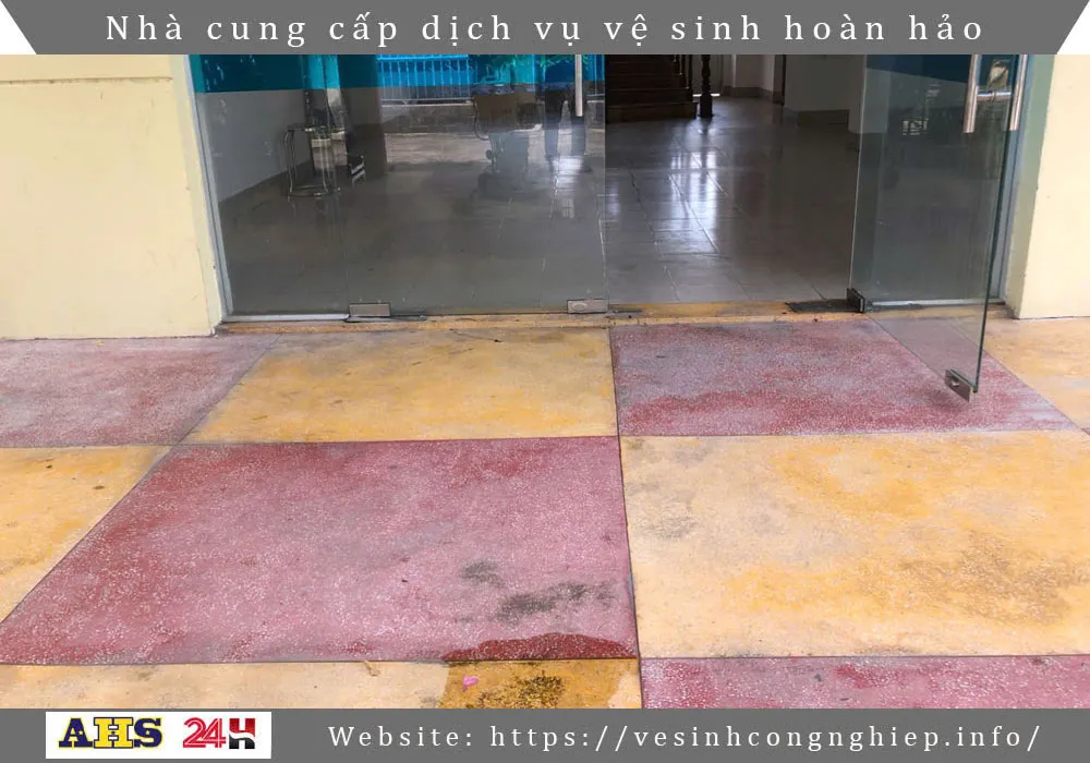 Sàn đá mài sử dụng lâu ngày