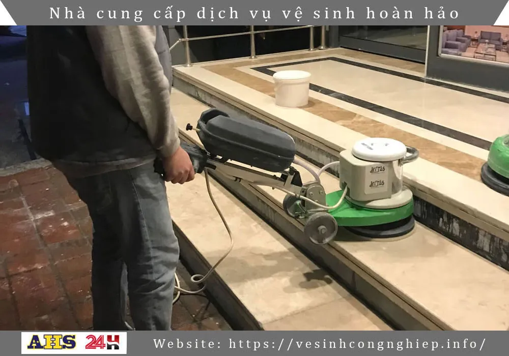 Đánh bóng cầu thang 4 Đánh bóng bậc tam cấp