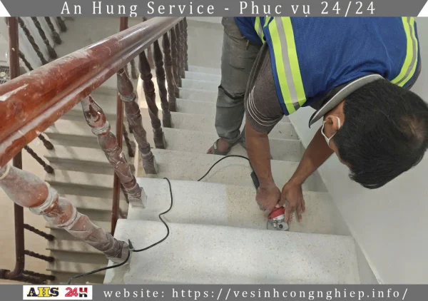 Quy trình đánh bóng cầu thang đá mài được nhiều người tin dùng